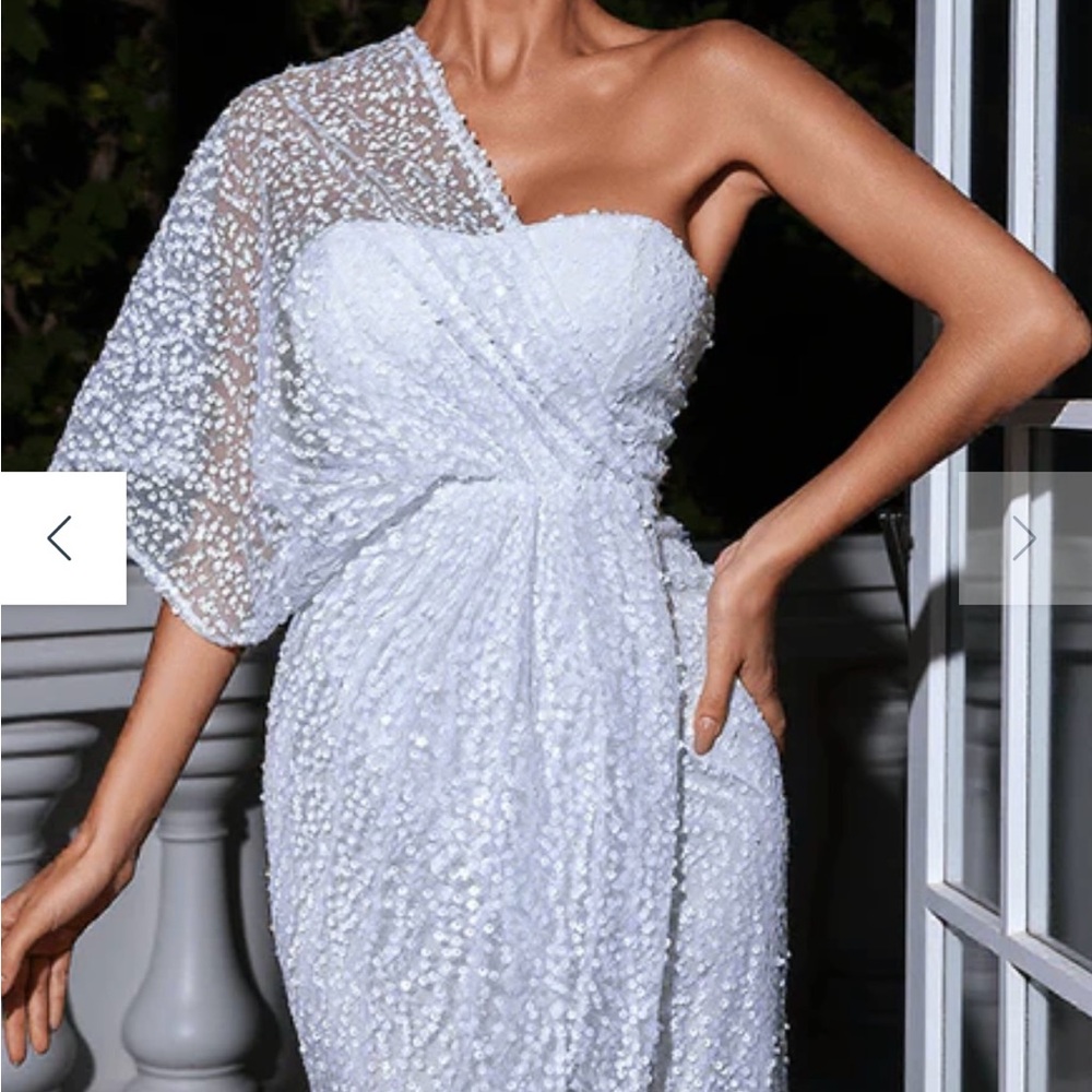 Chic White One-Shoulder Wedding Dress